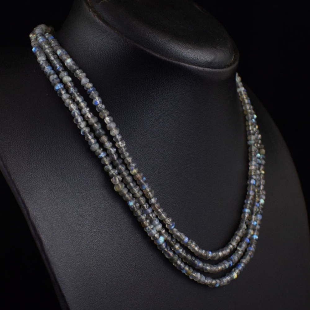 Labradorite Necklace - Picture 2 of 3